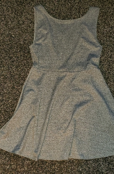 Aline dress - Picture 1 of 3